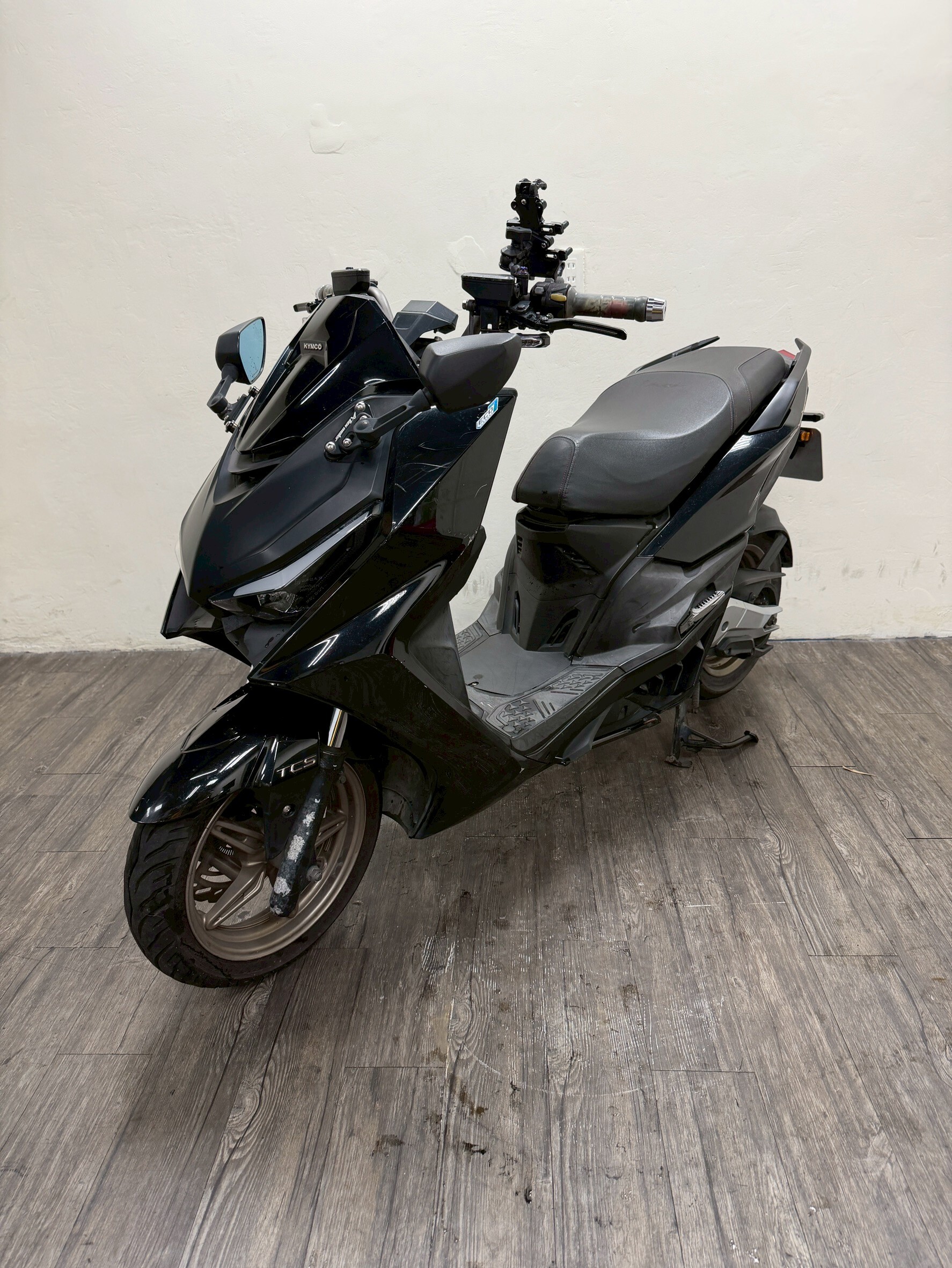 LINE_ALBUM_2022 光陽 KRV 180 ABS+TCS _9339 $72000 里程 42XXX_251021_5