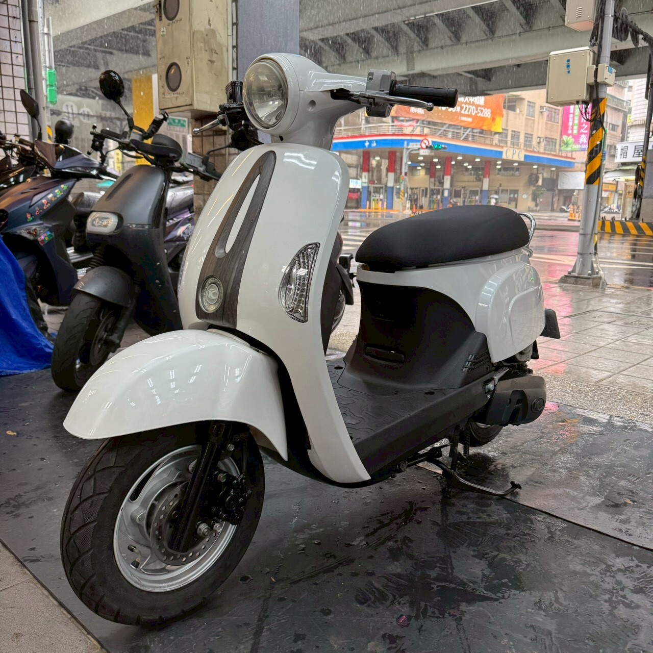 LINE_ALBUM_0008_251021_1