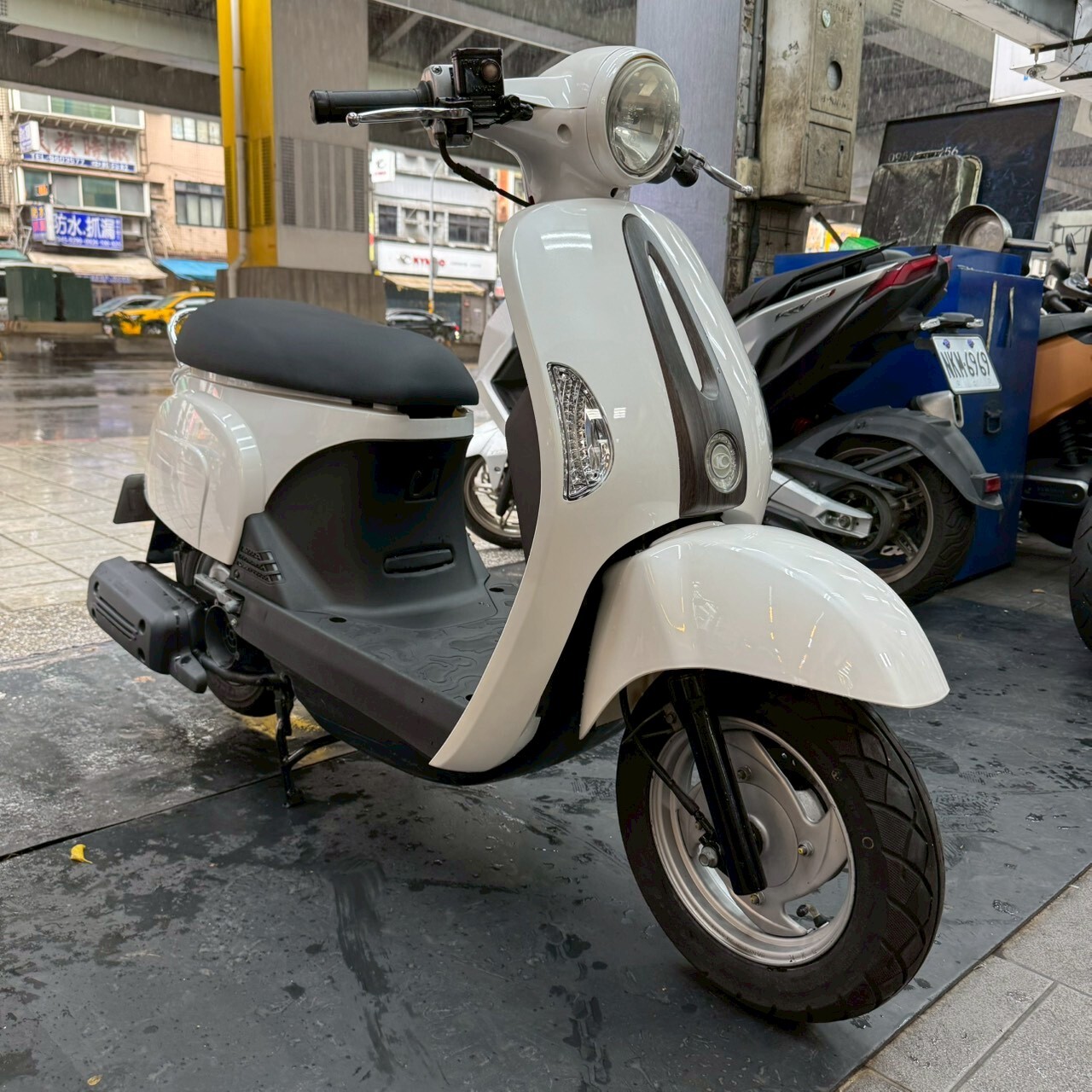 LINE_ALBUM_0008_251021_3