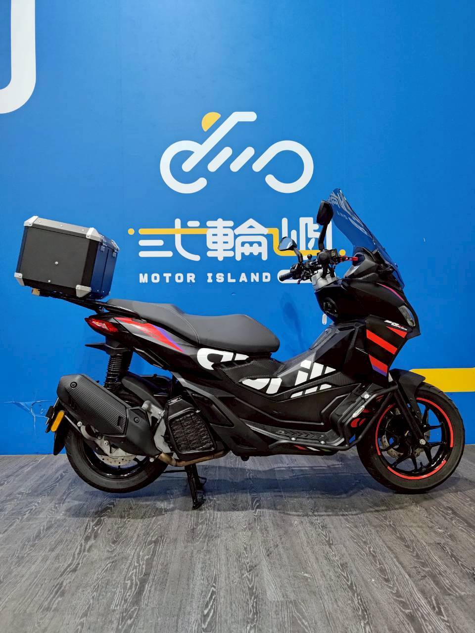 LINE_ALBUM_2024 APRILIA SR GT 200 _PBK-9239 $105000 里程8XXX_251024_2
