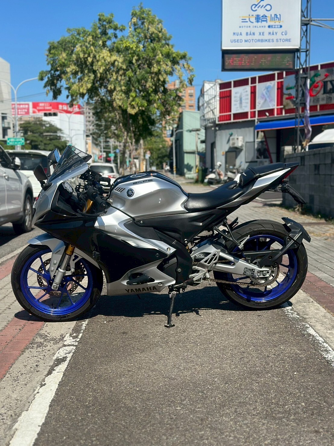 LINE_ALBUM_2022 山葉 R15 M V4 (ABS+TCS) _0965 369xxKM $55,000_251028_2