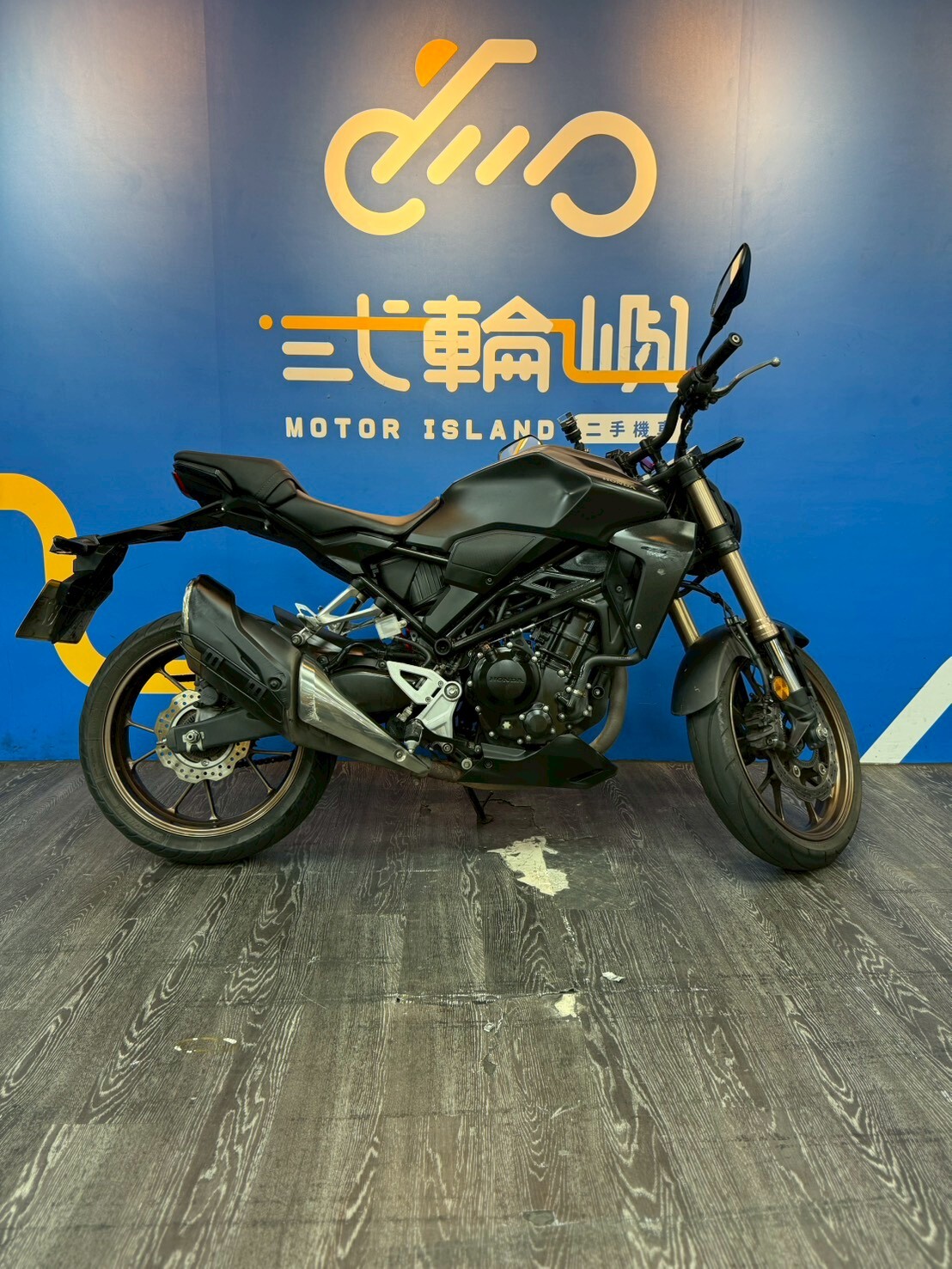 LINE_ALBUM_20年 本田 CB300R ABS _7825 20xxxkm $68000(特價現況販售)_251030_8