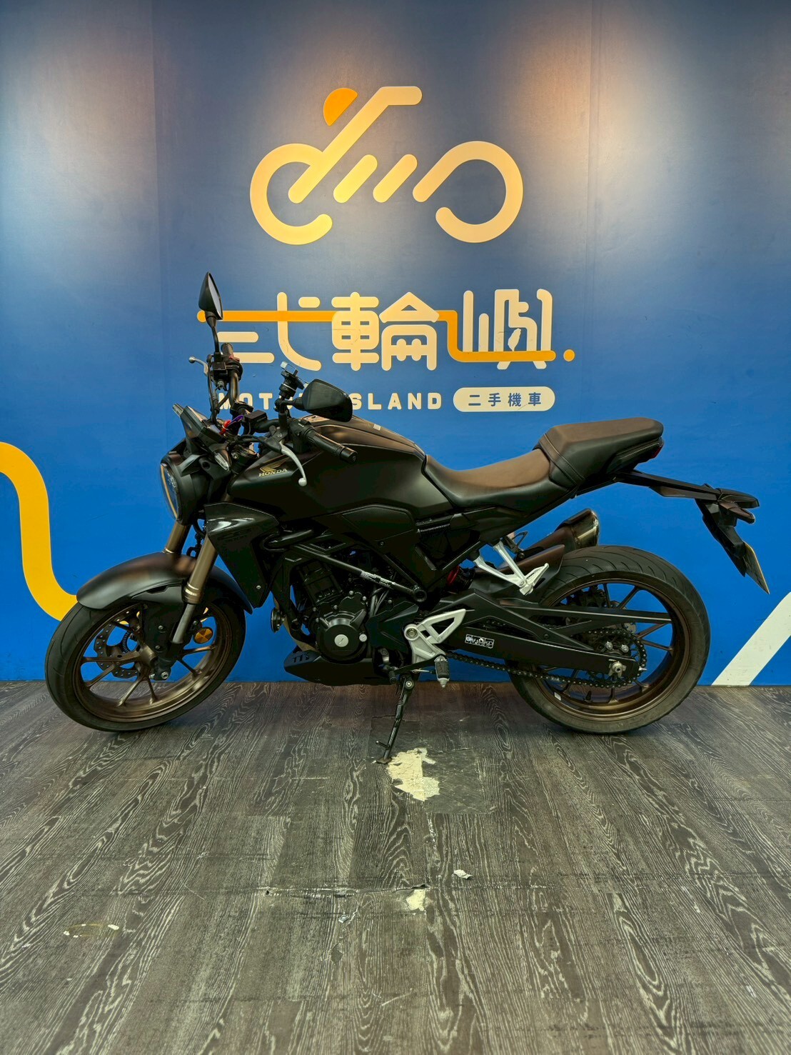 LINE_ALBUM_20年 本田 CB300R ABS _7825 20xxxkm $68000(特價現況販售)_251030_9