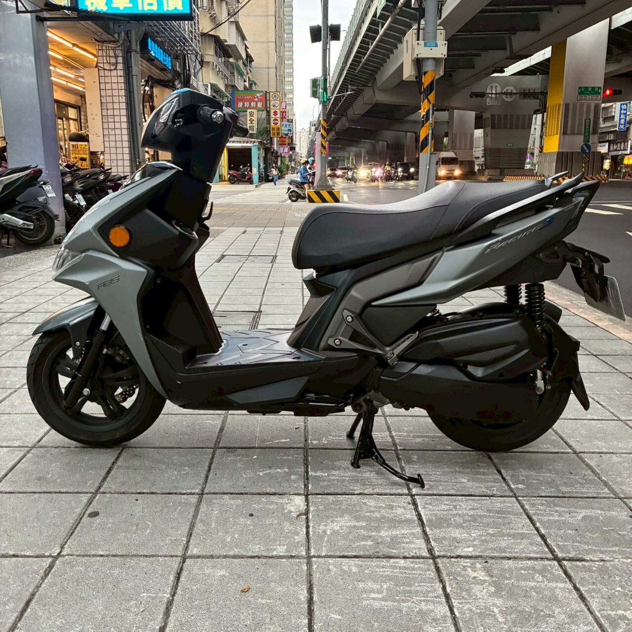 LINE_ALBUM_2019 光陽 雷霆S150 RACINGS ABS _3929 $48000_251031_3