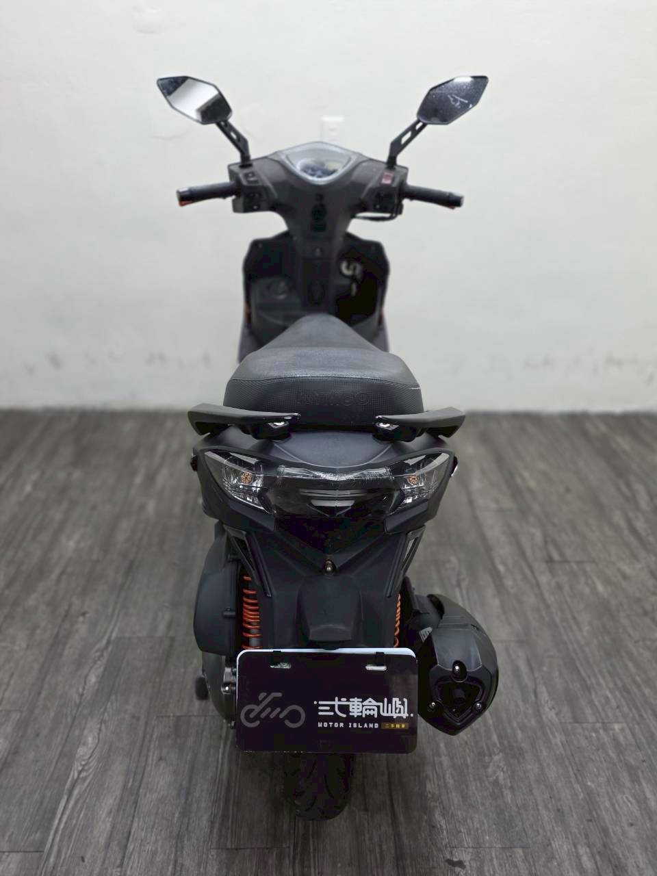 LINE_ALBUM_2019 光陽 雷霆王 180 _5253 $35000 里程19XXX_251101_2