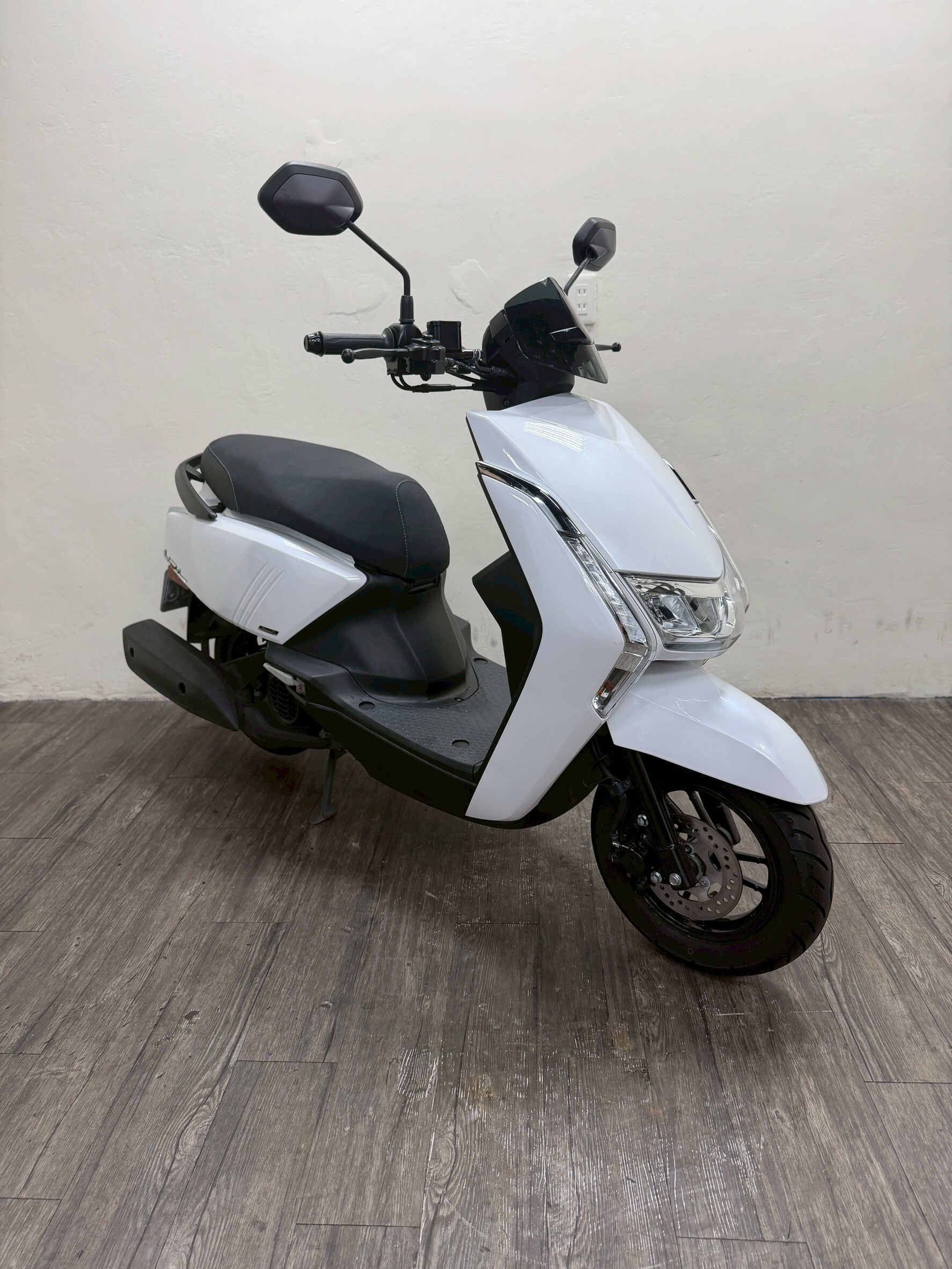 LINE_ALBUM_2024 山葉 LIMI 125 _6956 $60000 里程 18XX_251105_9