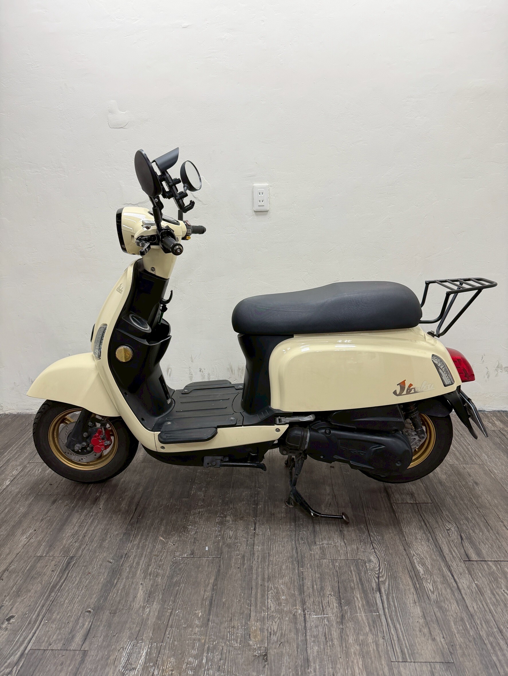 LINE_ALBUM_2018 PGO JBUBU 125 _0065 $38000 里程 30XXX_251105_3