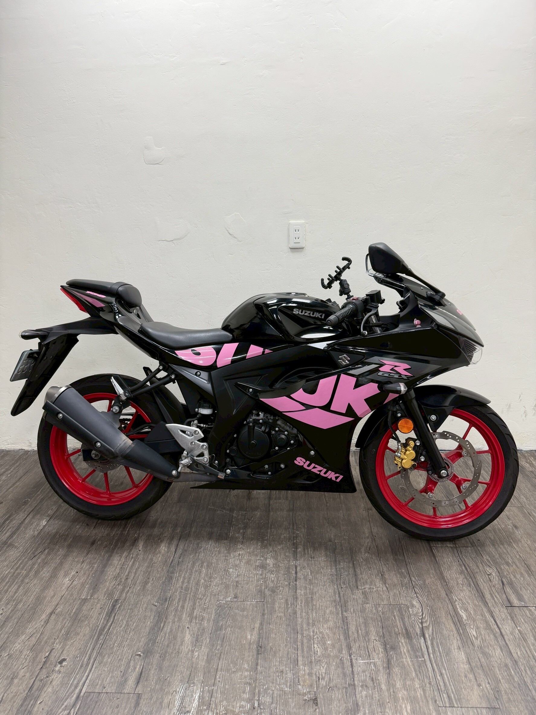LINE_ALBUM_2021 台鈴 GSX-R 150 _8933 $58000 里程 14XXX_251113_6