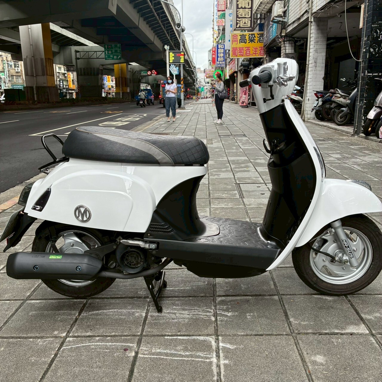 LINE_ALBUM_2015 光陽 MANY 110 碟煞 _2788 $38000_251113_4