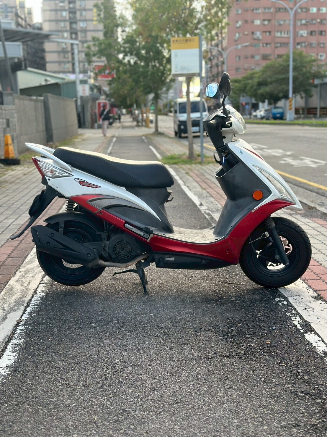 LINE_ALBUM_2016 光陽 GPll 125 碟煞 _6727 350xxKM $28,000_251113_1