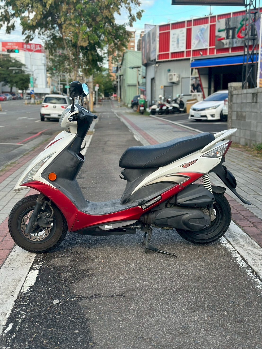 LINE_ALBUM_2016 光陽 GPll 125 碟煞 _6727 350xxKM $28,000_251113_2