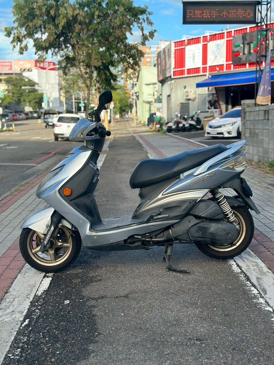 LINE_ALBUM_2010 山葉 勁戰二代 125 （飛炫版） _101 721xxKM $23,000_251113_2