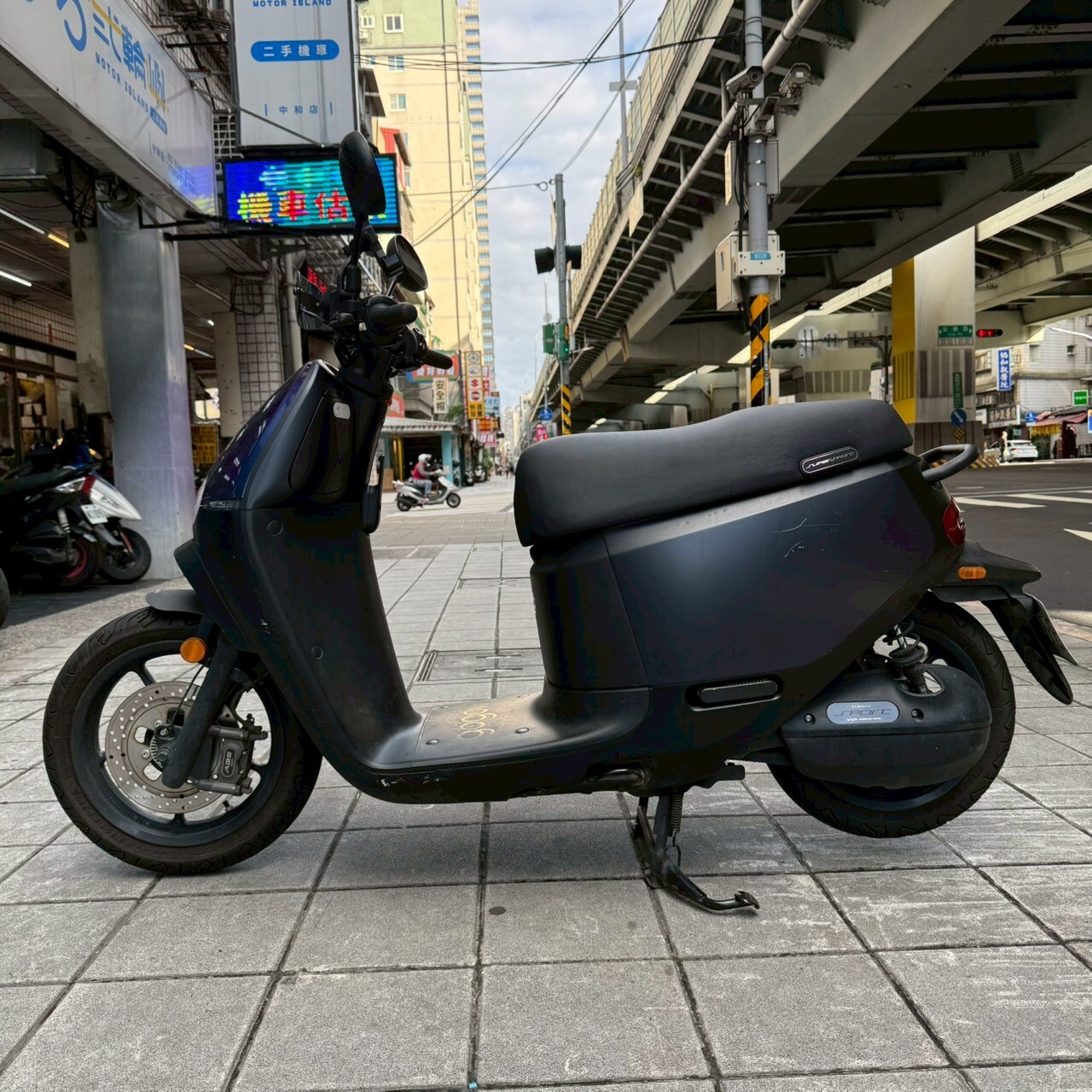 LINE_ALBUM_7007_251115_3