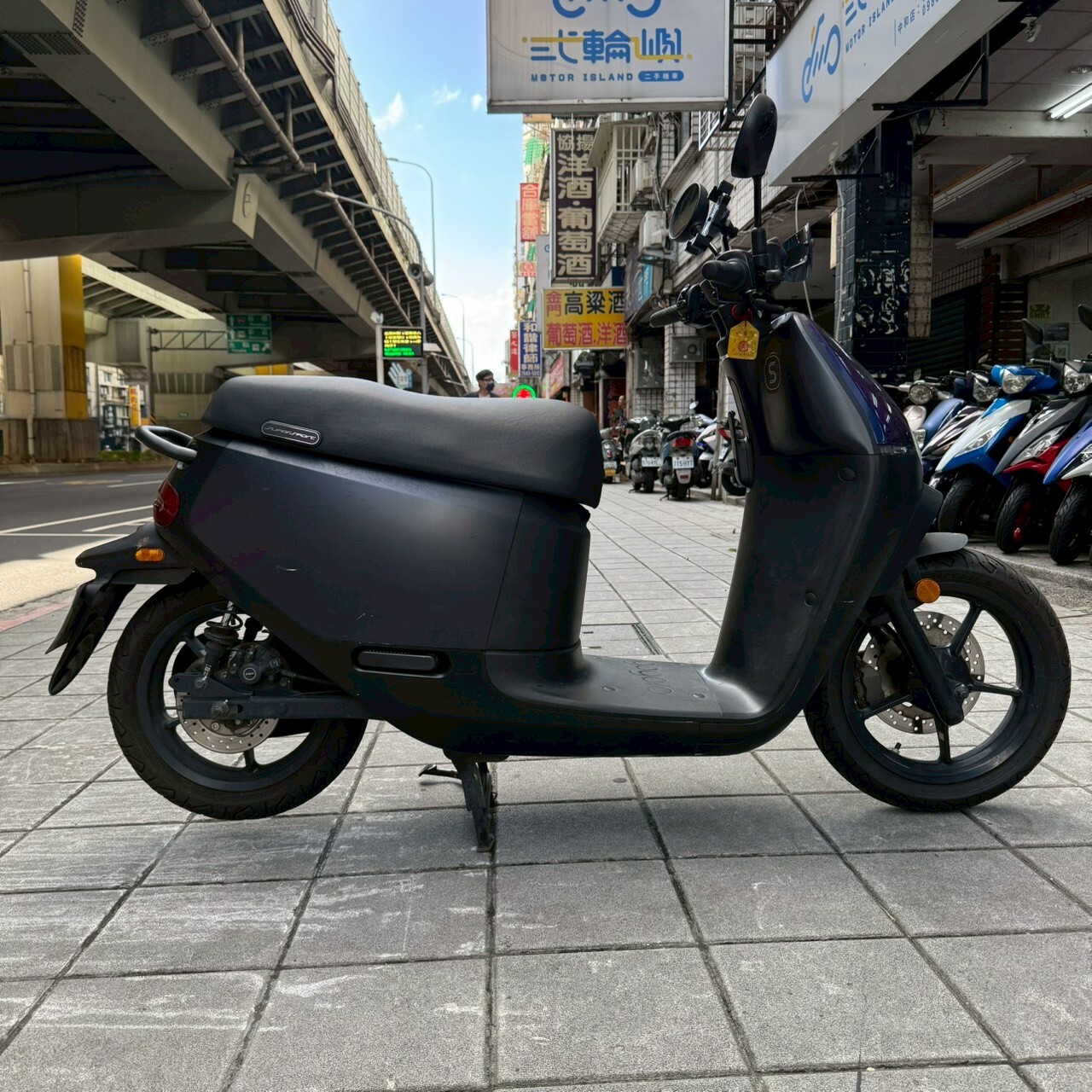 LINE_ALBUM_7007_251115_4