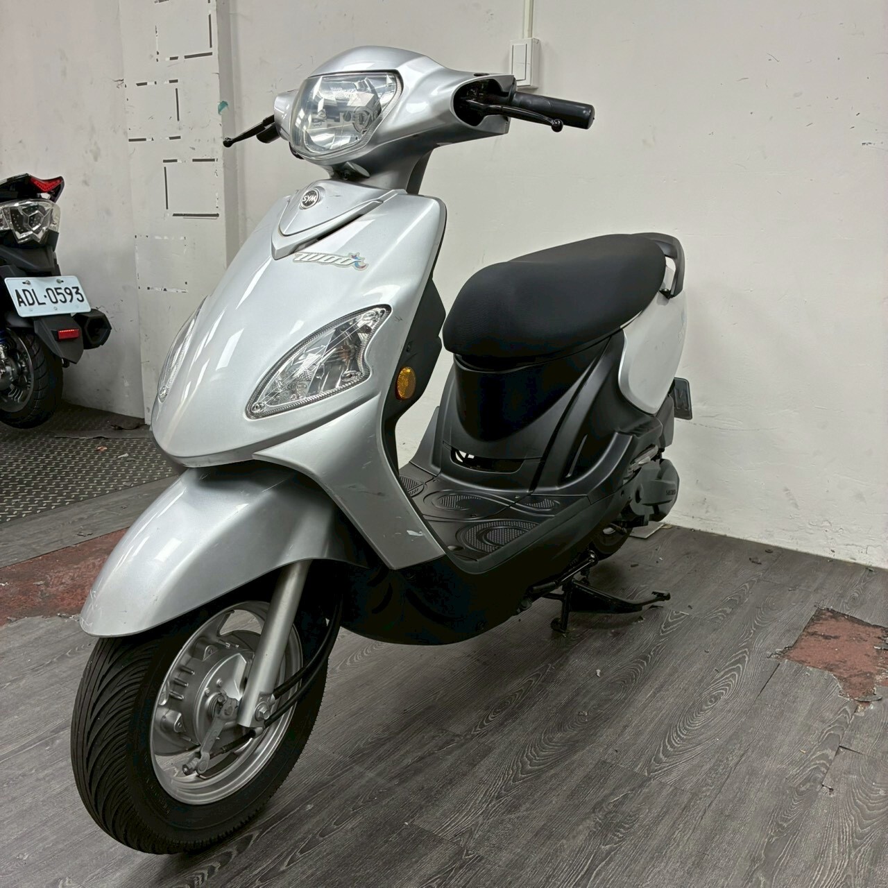 LINE_ALBUM_6853_251115_5