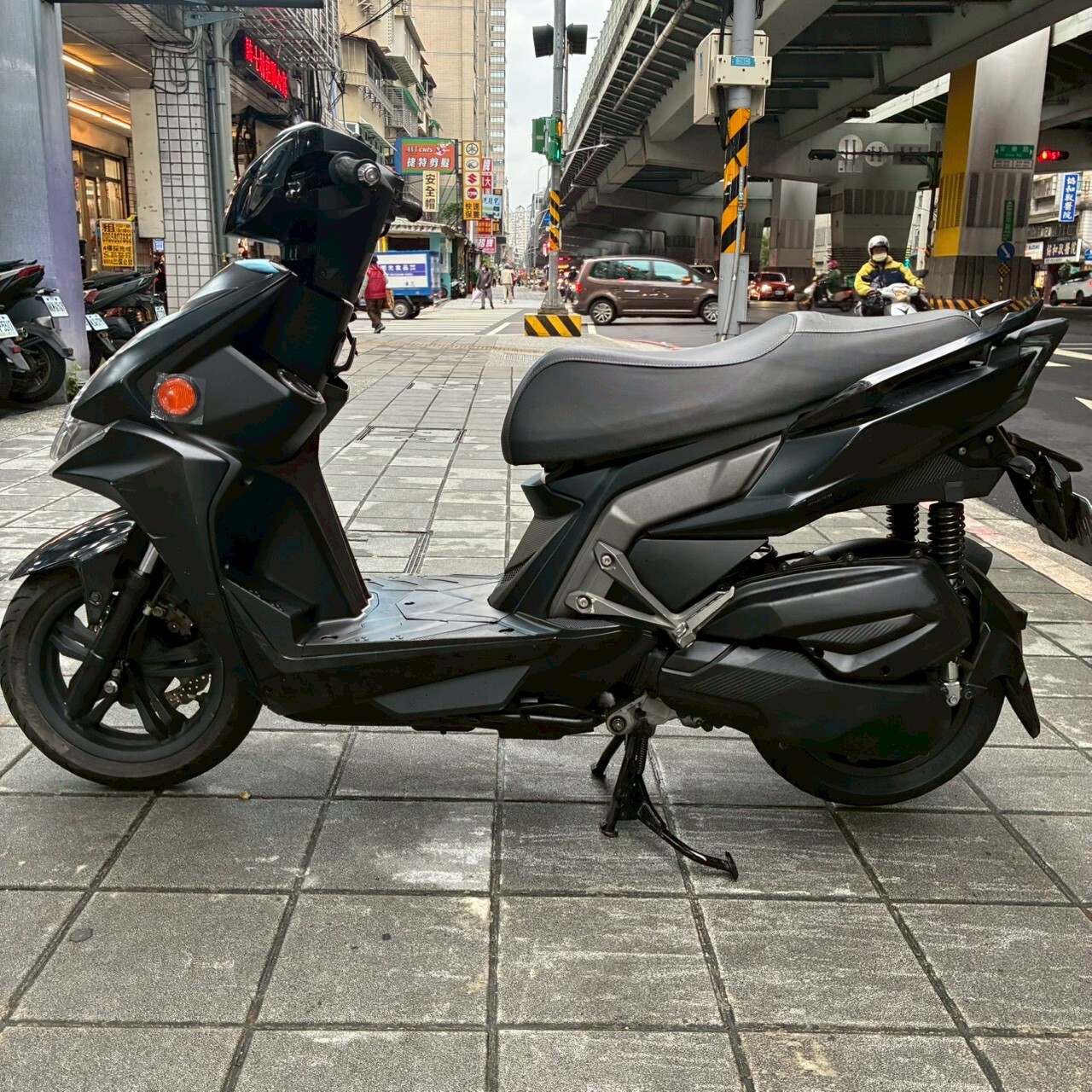 LINE_ALBUM__9502_251120_3