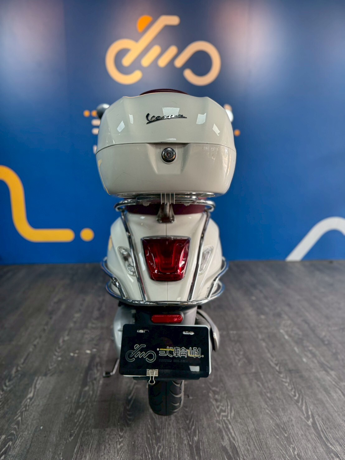 LINE_ALBUM_「未整理現況」16年 偉士牌 春天 150 ABS _6669 5xxxkm $98000_251127_1