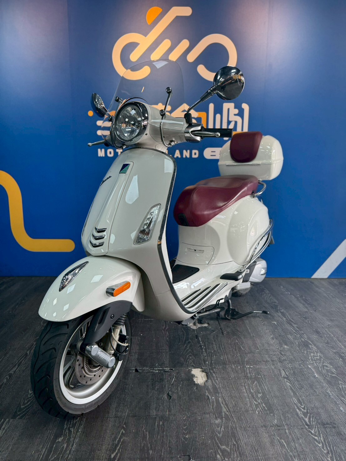 LINE_ALBUM_「未整理現況」16年 偉士牌 春天 150 ABS _6669 5xxxkm $98000_251127_5