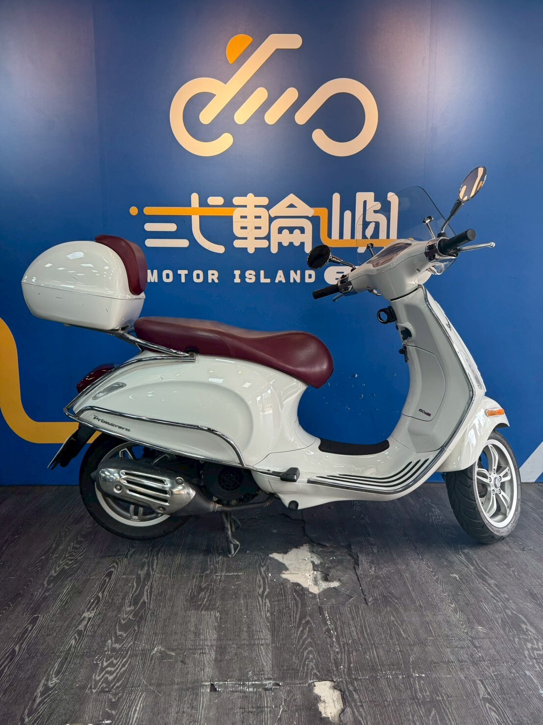 LINE_ALBUM_「未整理現況」16年 偉士牌 春天 150 ABS _6669 5xxxkm $98000_251127_2