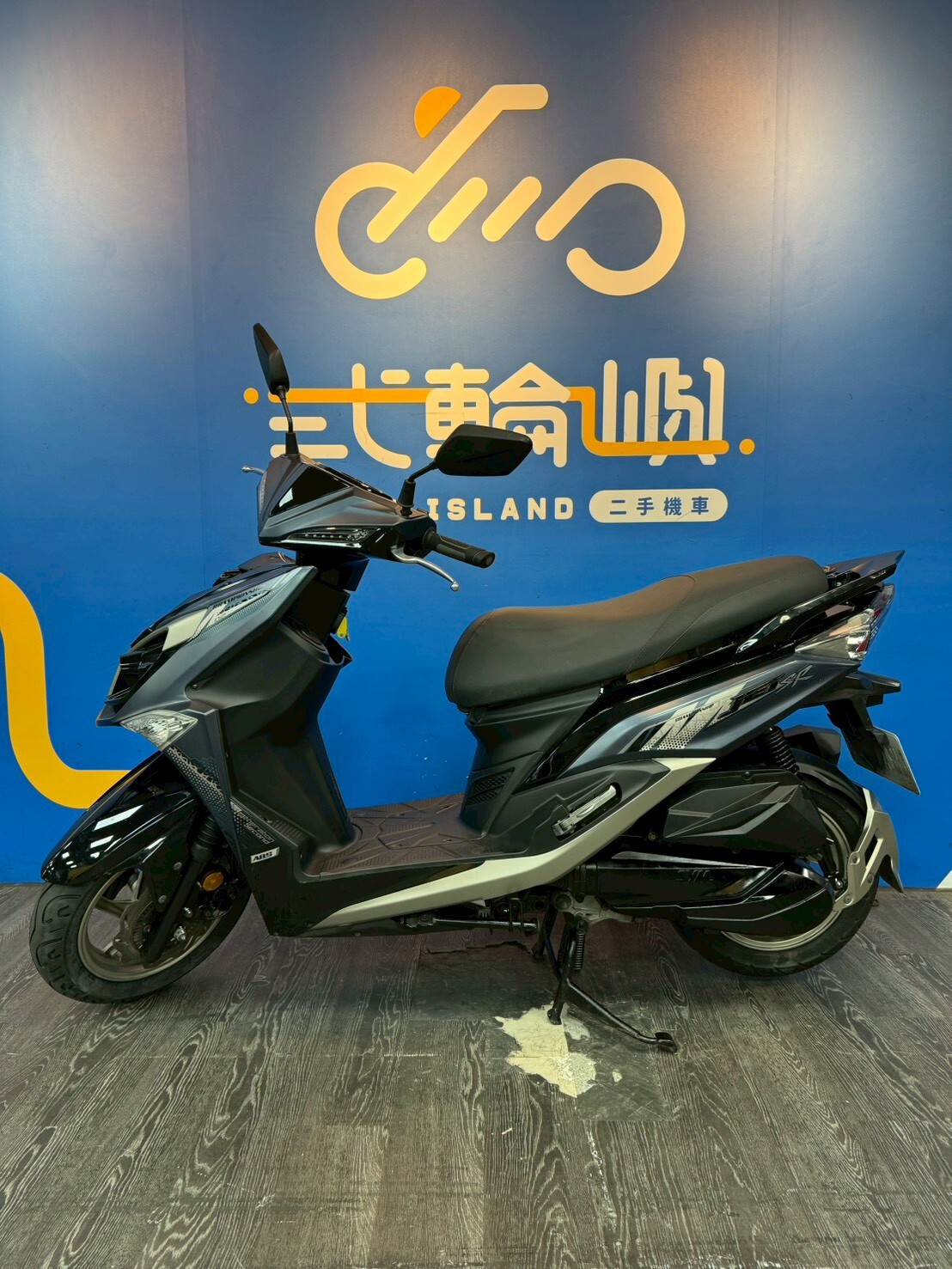 LINE_ALBUM_23年 三陽 JET SR 125 ABS _7355 23825km $73000_251127_3