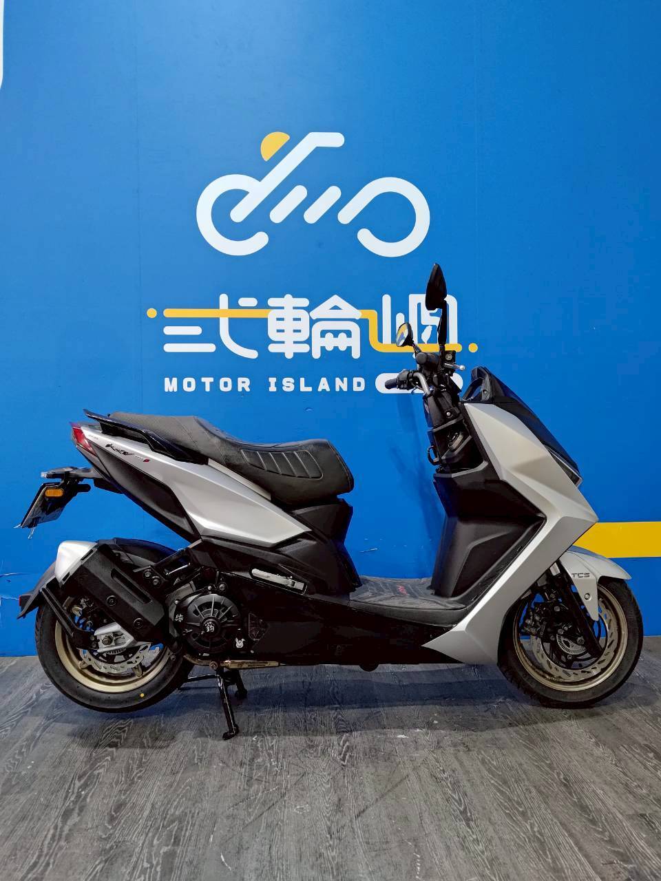 LINE_ALBUM_2022 光陽 KRV 180 TCS _NRC-7939 $67000 里程28XXX_251127_2