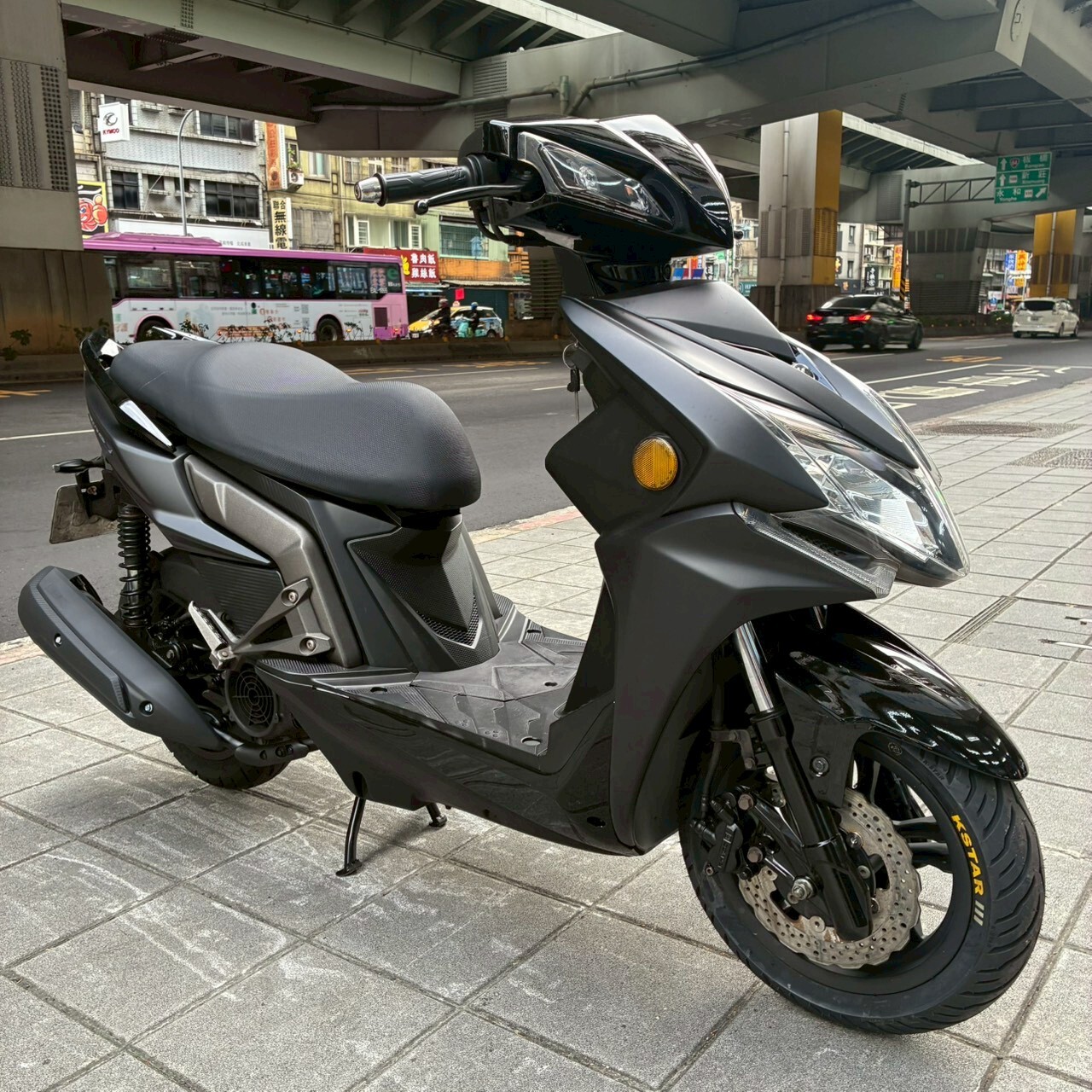 LINE_ALBUM_2017 光陽 雷霆S150 RACINGS 雙碟 _7385 $42000_251127_5