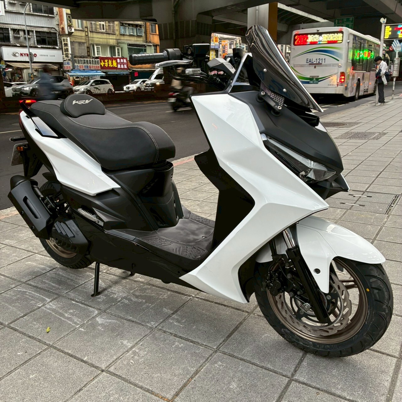 LINE_ALBUM_2021 光陽 KRV 180 TCS _8555 $68000_251127_5