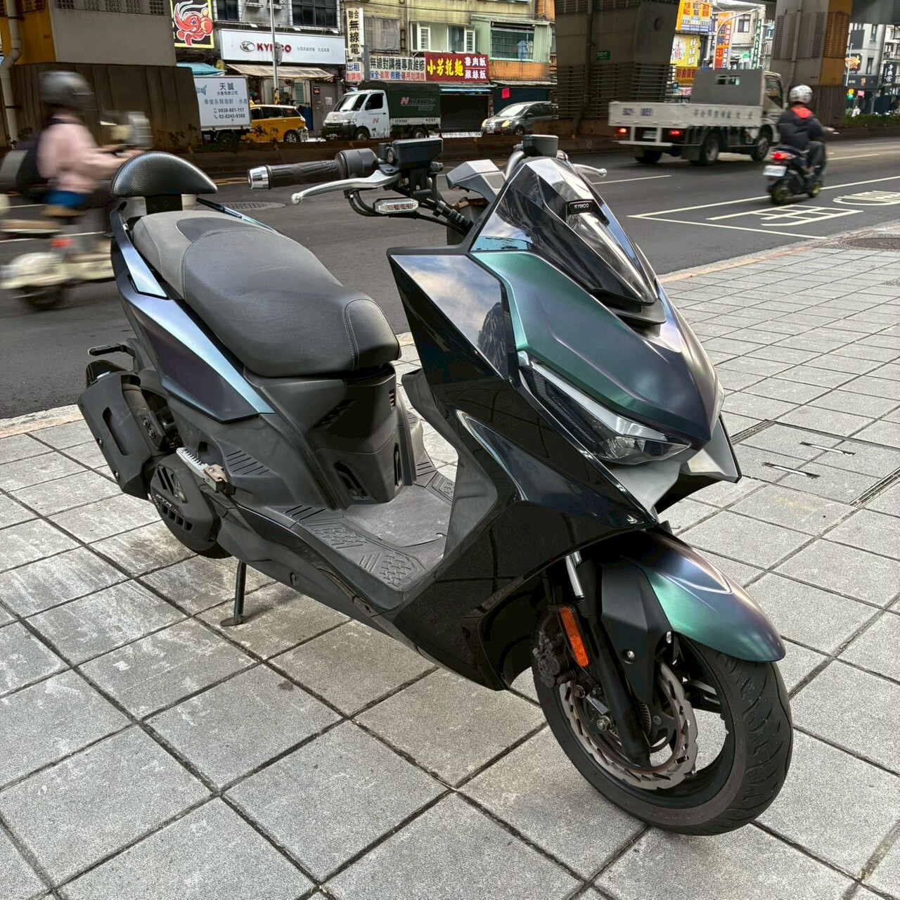 LINE_ALBUM_2023 光陽 KRV 180 MOTO _1910 $48000_251202_5