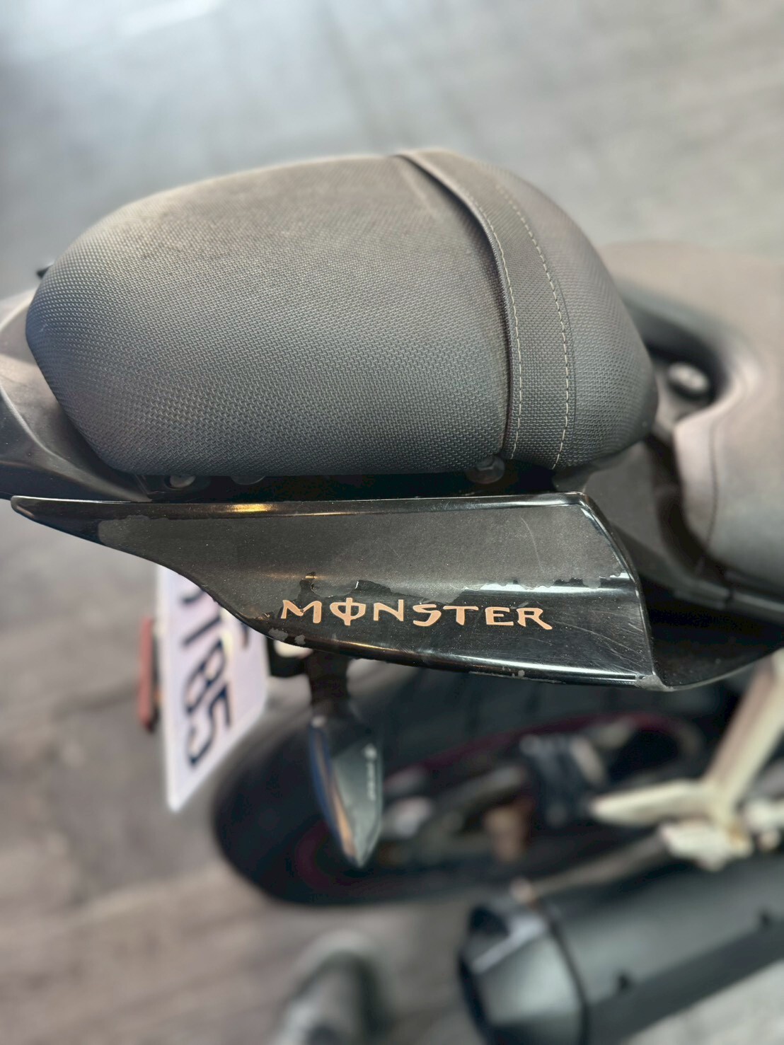 LINE_ALBUM_20年 山葉 R15V3 倒叉 國際檔 _9785 38901km $45000(特價現況販售)_251204_1