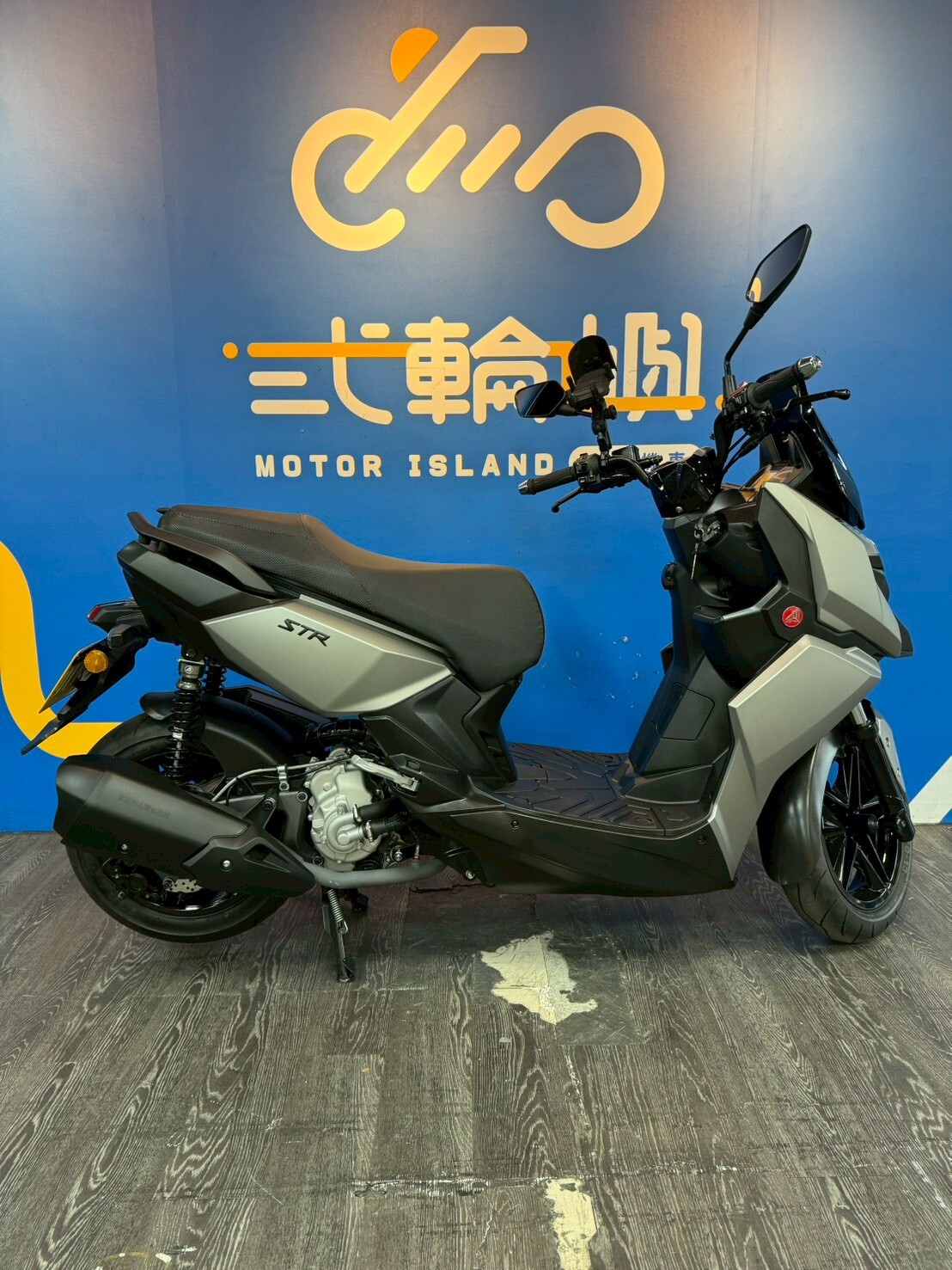 LINE_ALBUM_24年 宏佳騰 STR 300 ABS _9110 424km $108000_251206_2