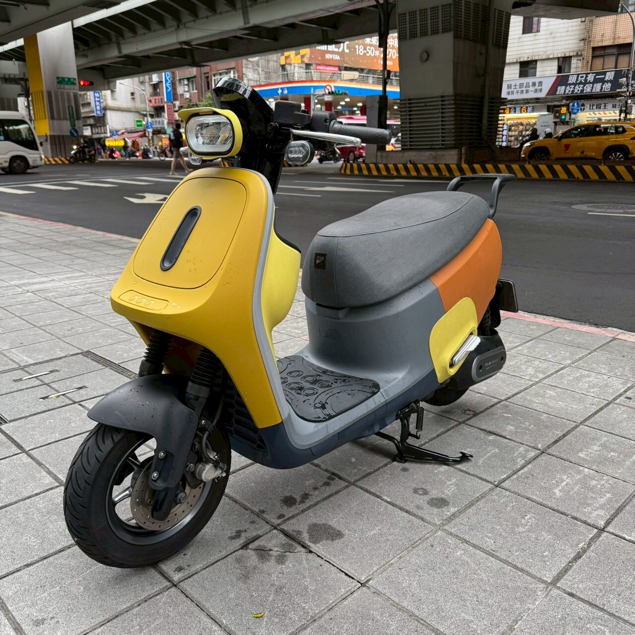 LINE_ALBUM_9106_251208_6