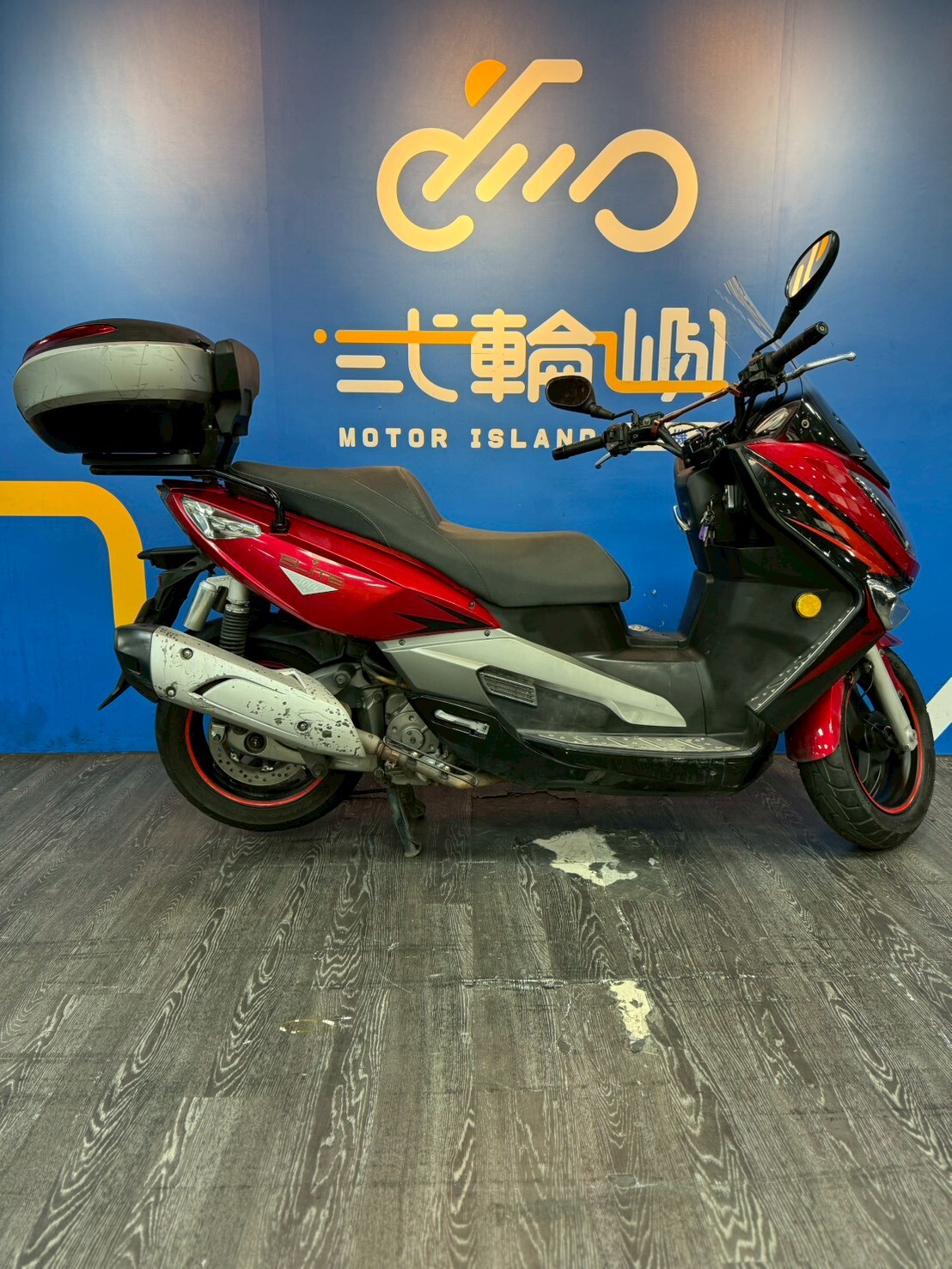 LINE_ALBUM_13年 宏佳騰 ELITE 300 R _3383 33627km $30000(特價現況販售)_251208_4