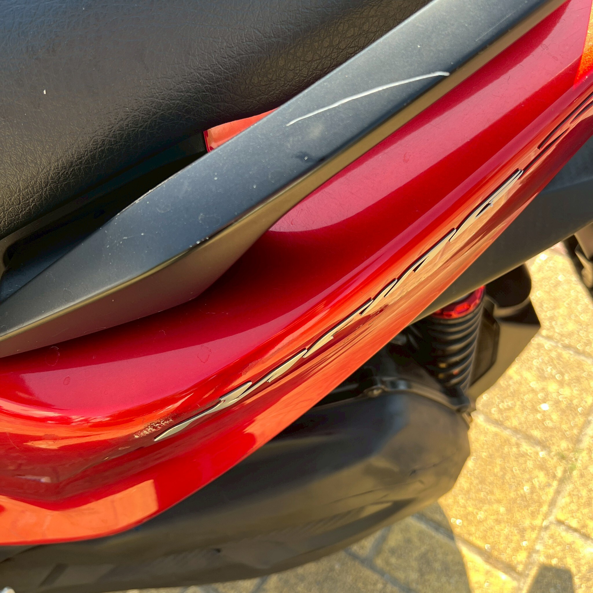 LINE_ALBUM_已整理 2016 光陽  雷霆S 125 (雙碟) _MLY-7302 $38000 里程32078_251209_8