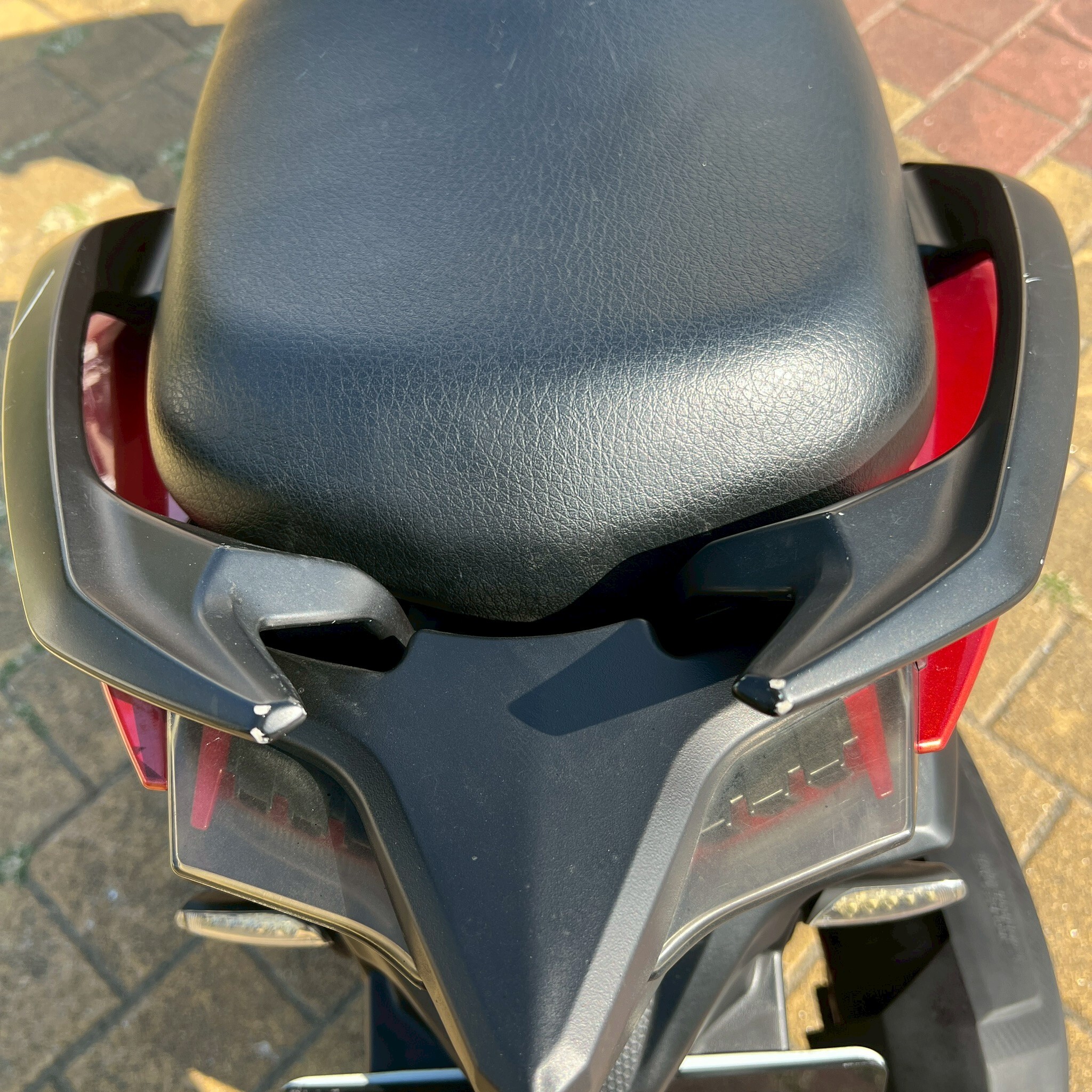 LINE_ALBUM_已整理 2016 光陽  雷霆S 125 (雙碟) _MLY-7302 $38000 里程32078_251209_3