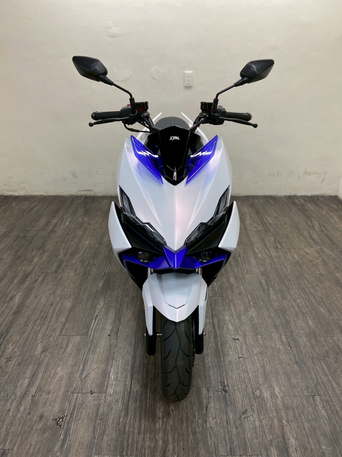 LINE_ALBUM_2024 三陽 DRG 2.0 KEYLESS _3092 $105000 里程79XX_251211_7