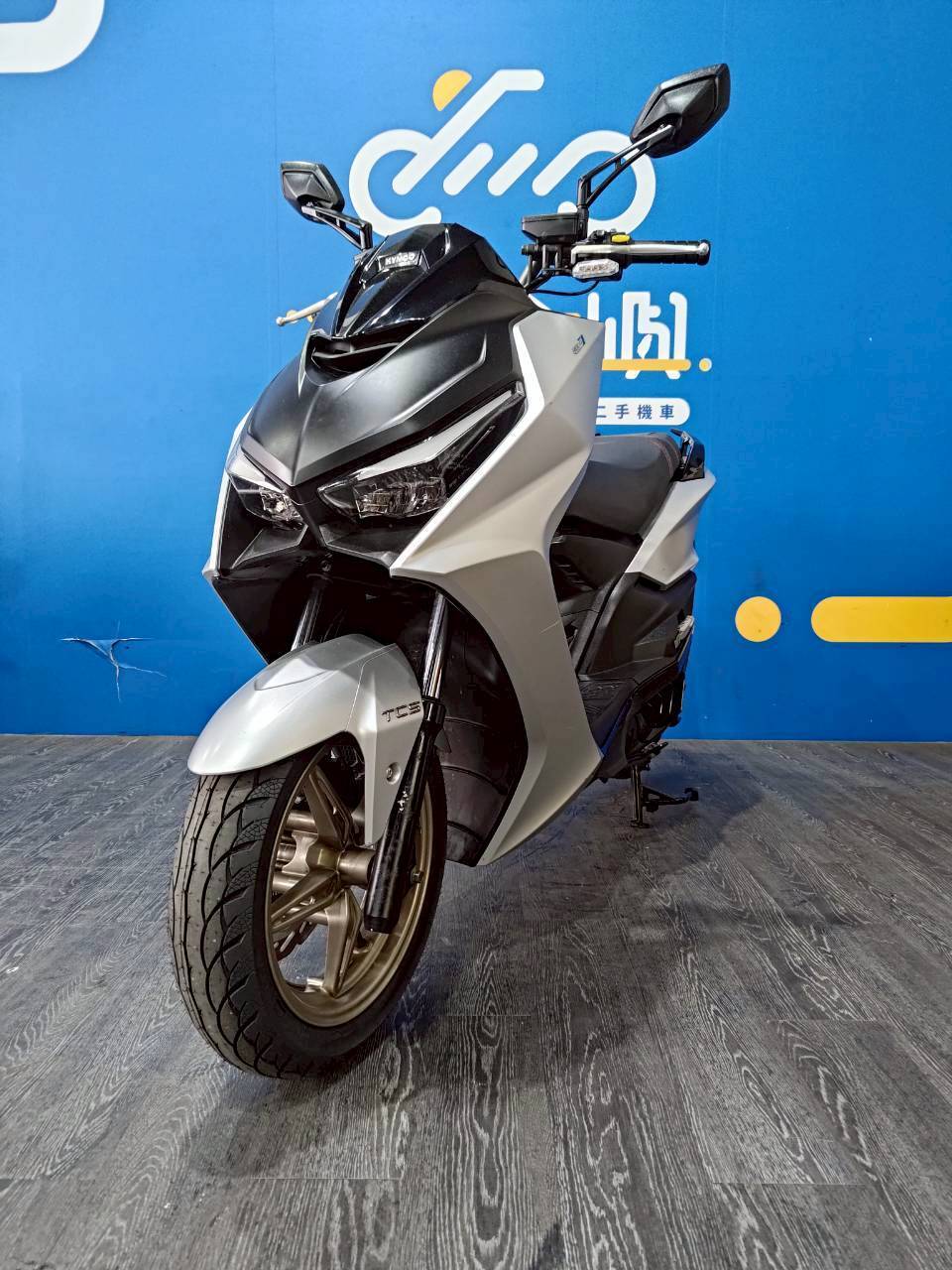 LINE_ALBUM_2022 光陽 KRV 180 TCS _NUR-5678 $69999 里程 10XXX_251215_5