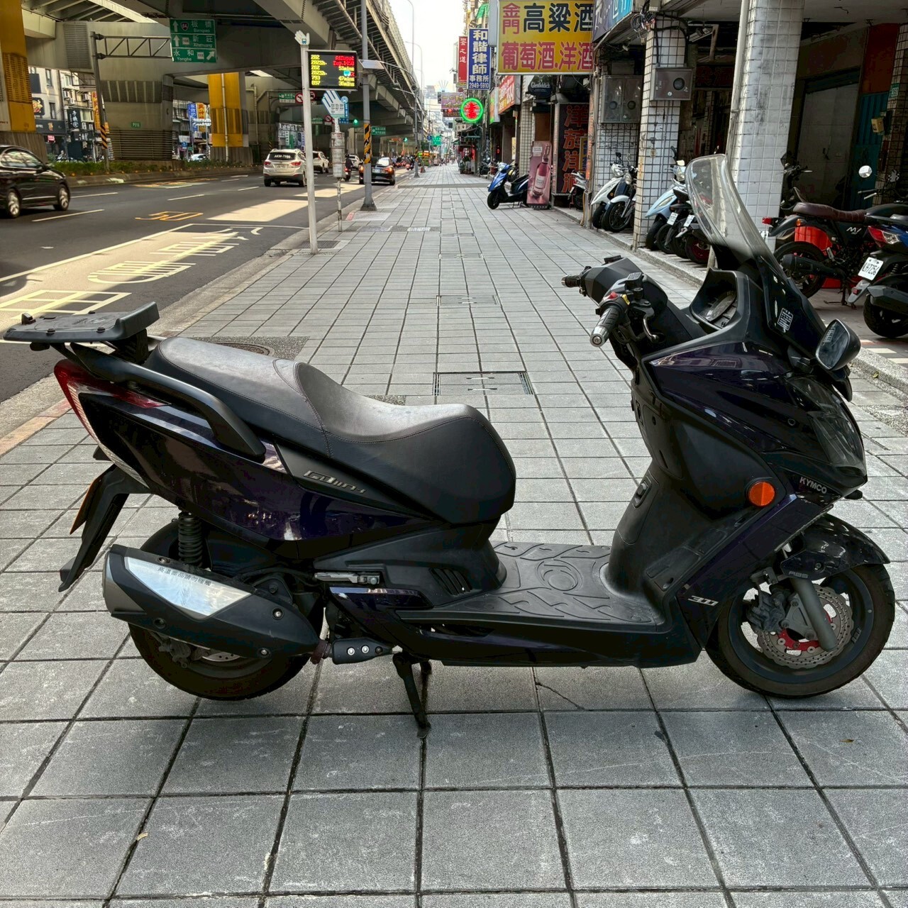 LINE_ALBUM_2017 光陽 G-DINK 300I ABS _6857 $48000_251216_3