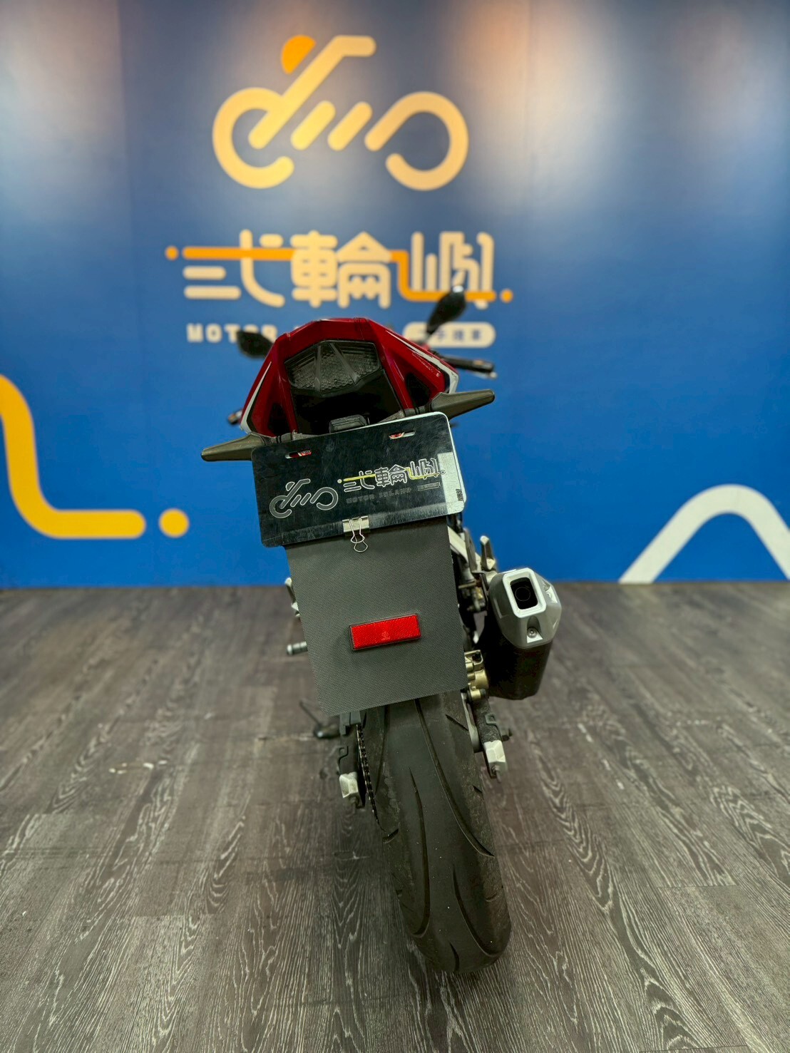 LINE_ALBUM_「未整理現況」17年 本田 CBR 150R 國際檔 _8961 24xxxkm $45000_251216_2