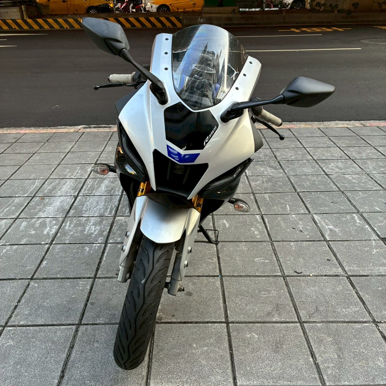 LINE_ALBUM_2022 山葉 R15M V4 _2179 $86000_251216_7