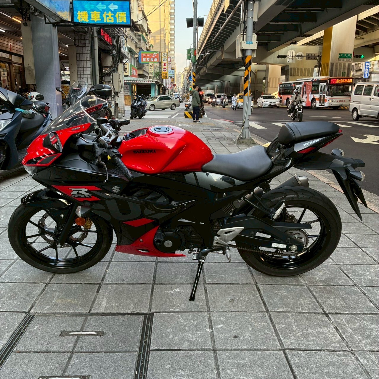 LINE_ALBUM_2021 台鈴 GSX-R150 小阿魯 _0850 $58000_251216_4
