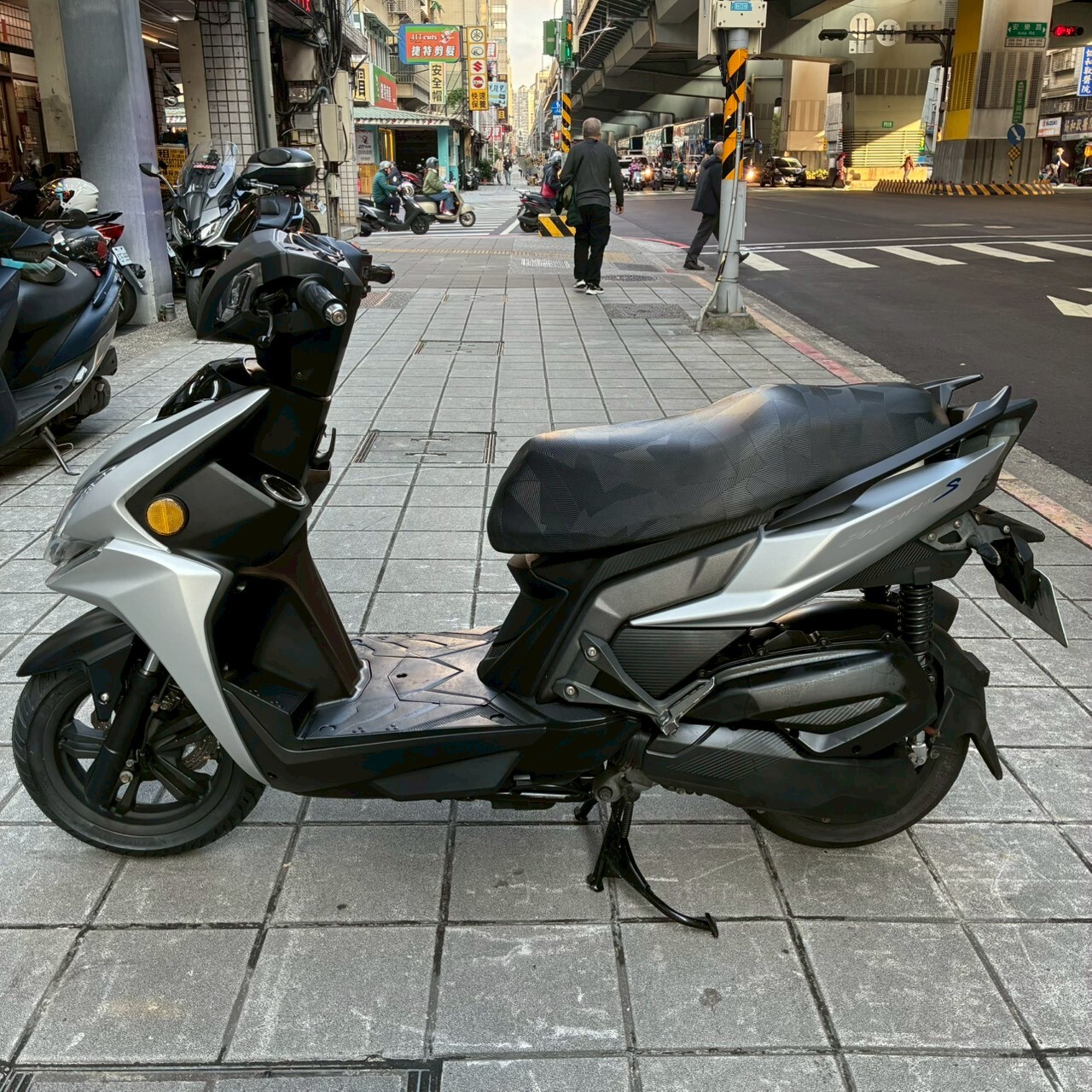 LINE_ALBUM_2017 光陽 雷霆S150 RACINGS 雙碟 _9385 $45000_251216_4