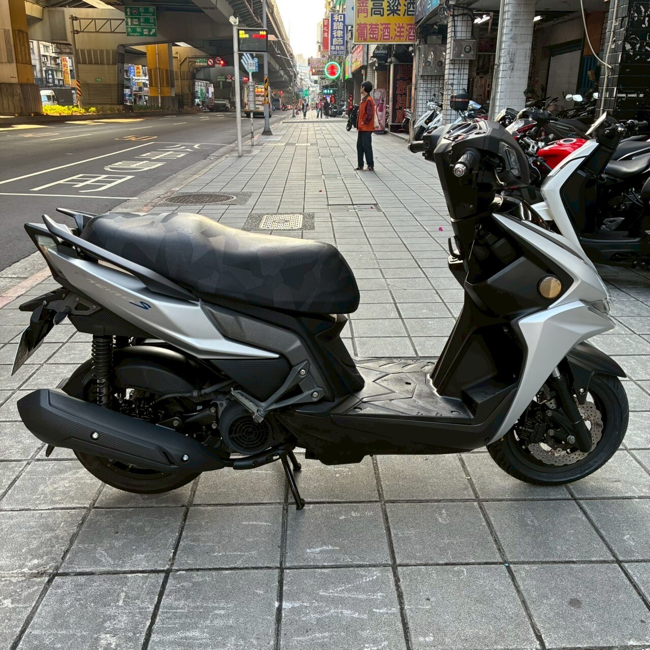 LINE_ALBUM_2017 光陽 雷霆S150 RACINGS 雙碟 _9385 $45000_251216_3