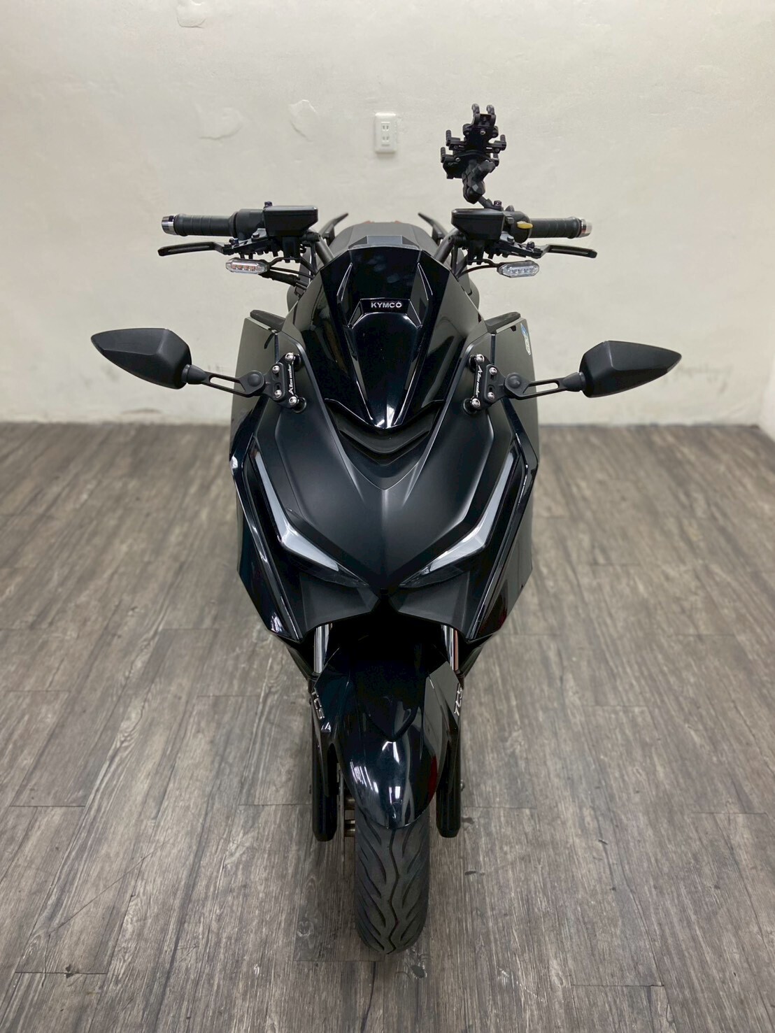 LINE_ALBUM_2022 光陽 KRV 180 ABS+TCS _9339 $72000里程 42XXX_251208_7