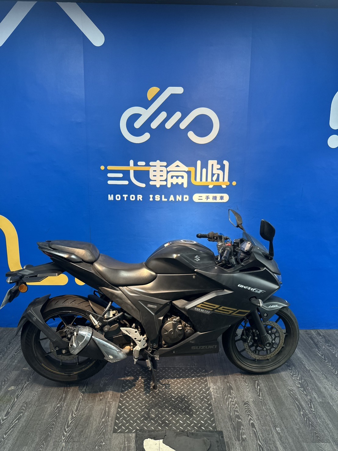 line_oa_chat_251223_134122_group_3