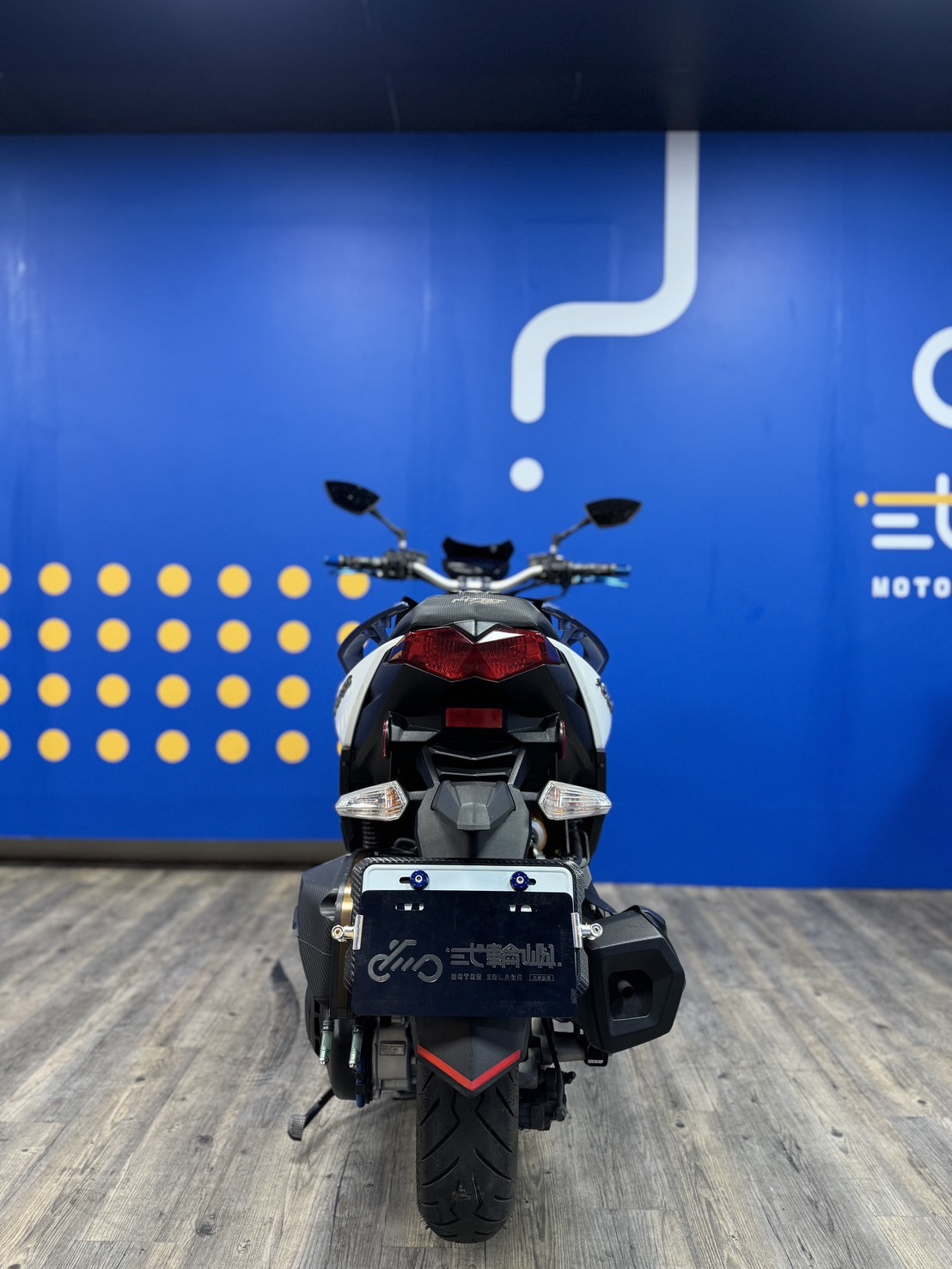 line_oa_chat_251224_183630_group_3