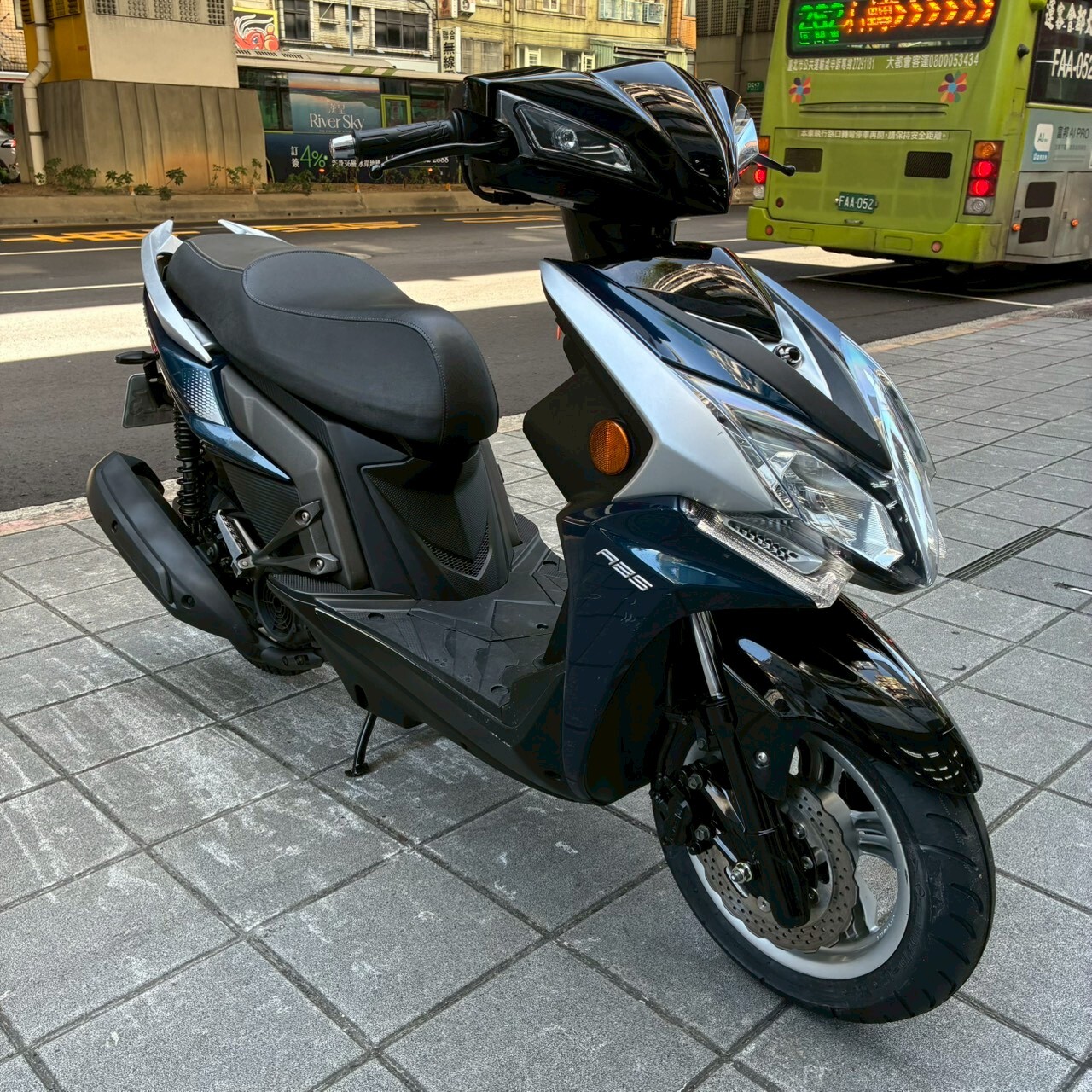 LINE_ALBUM_2022 光陽 雷霆S150 RACINGS ABS _0223 $58000_251224_5