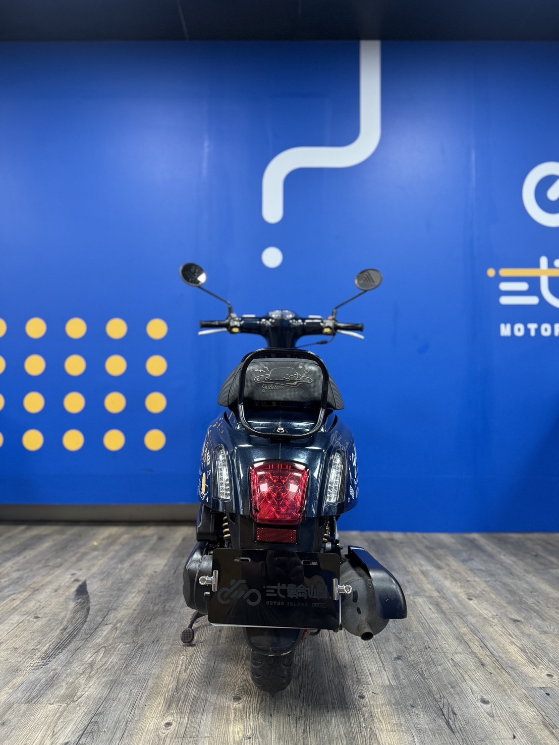 line_oa_chat_251225_151504_group_3