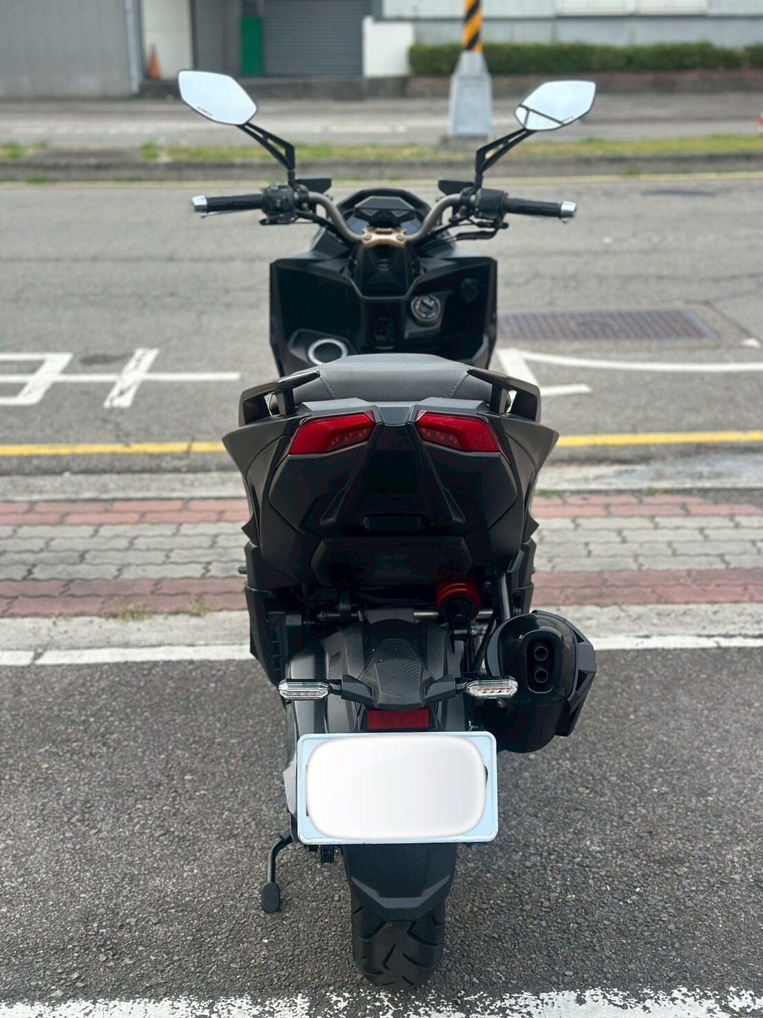 LINE_ALBUM_2023 光陽 KRV MOTO 180 TCS _1519 305xxKM $75,000_251226_3