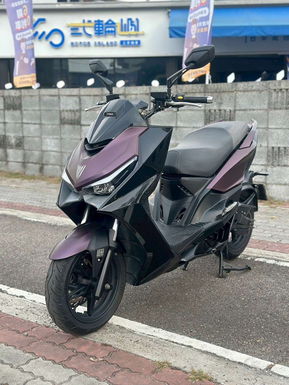 LINE_ALBUM_2023 光陽 KRV MOTO 180 TCS _1519 305xxKM $75,000_251226_5
