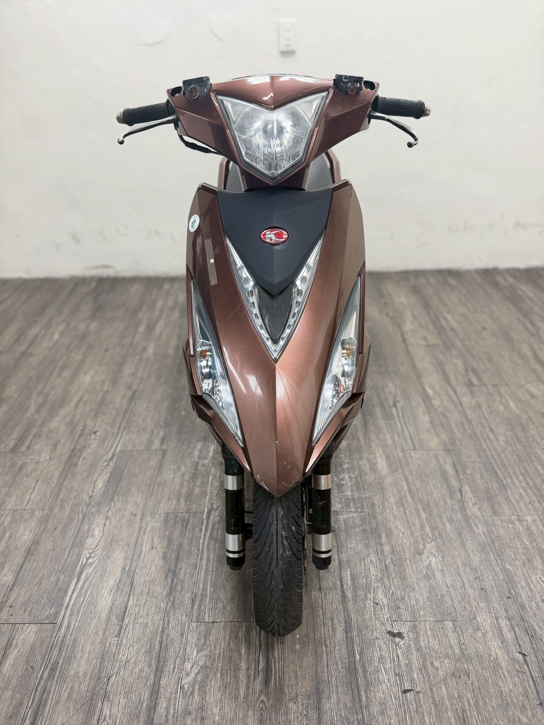 LINE_ALBUM_2015 光陽 VJR 125 _668 $35000 里程 27XXX_251230_7